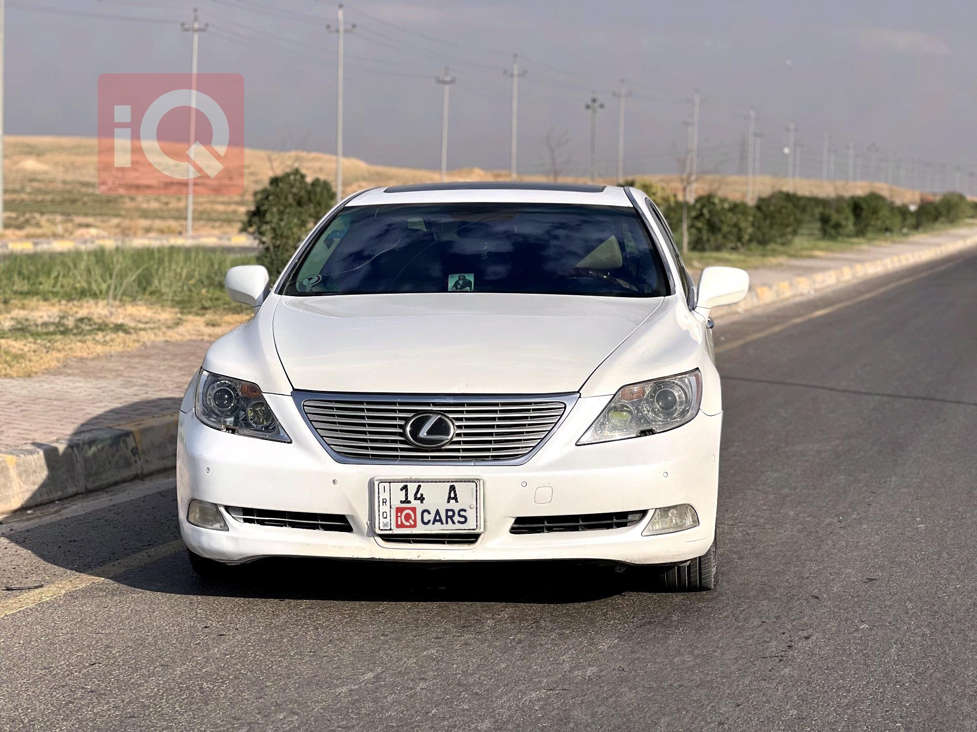 Lexus LS